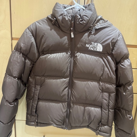 The North Face Women's Puffer Jacket - Picture 2 of 4